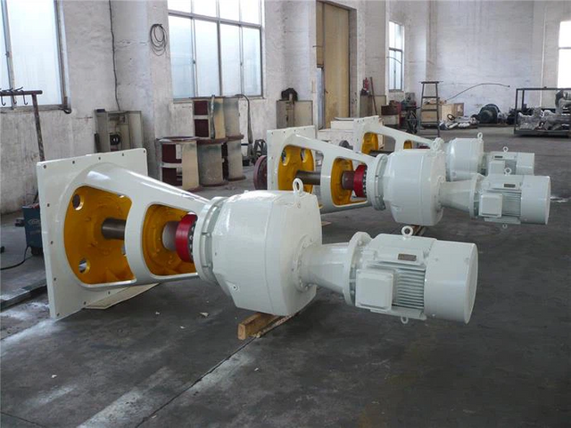 Agitateur monté sur le dessus à usage moyen pour le mélange industriel