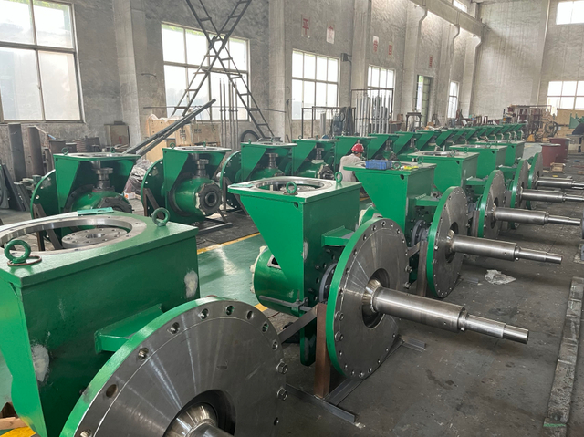 Mélangeur spécial pour réservoir de pétrole brut lourd